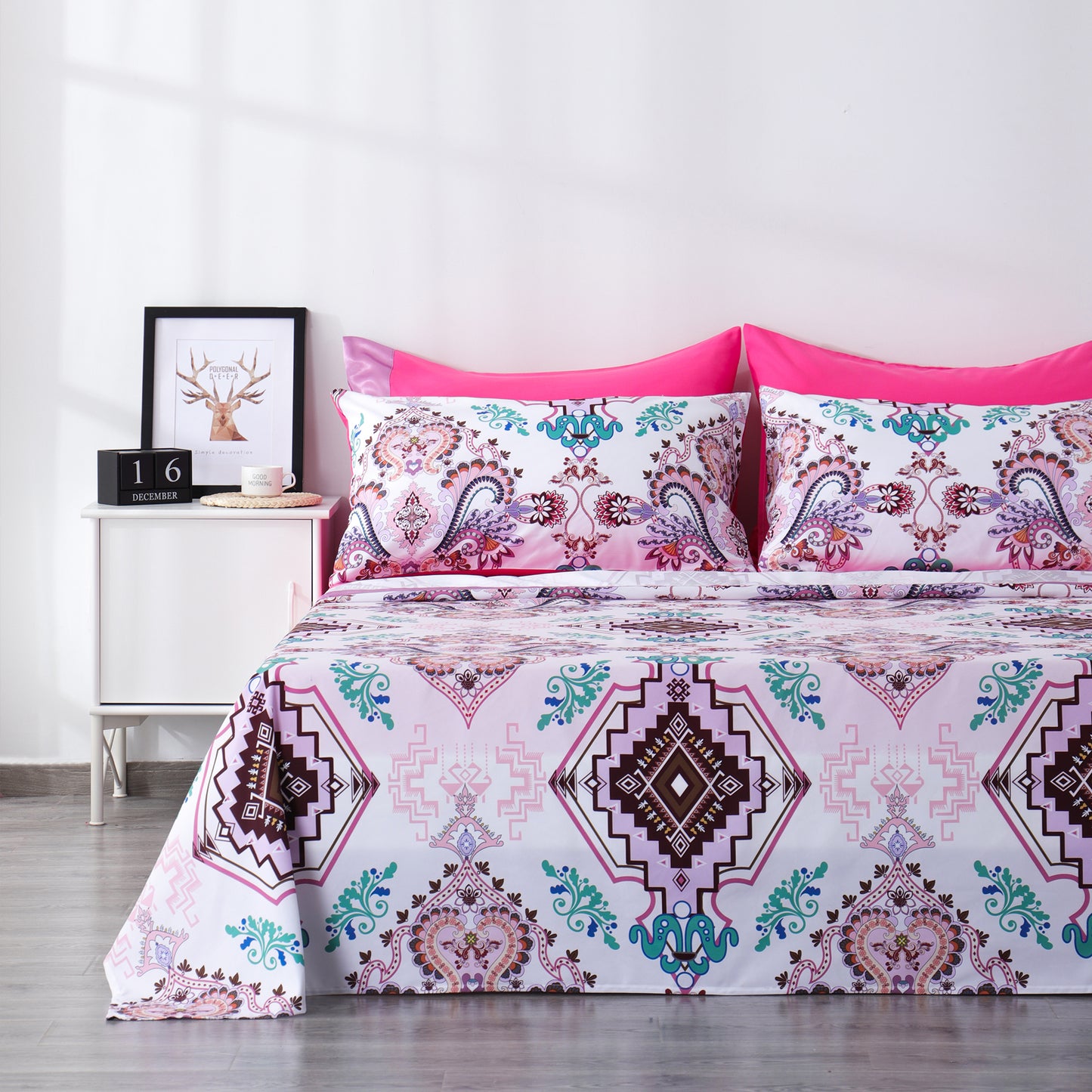 6 Piece Bed Sheet set-White Geometrical